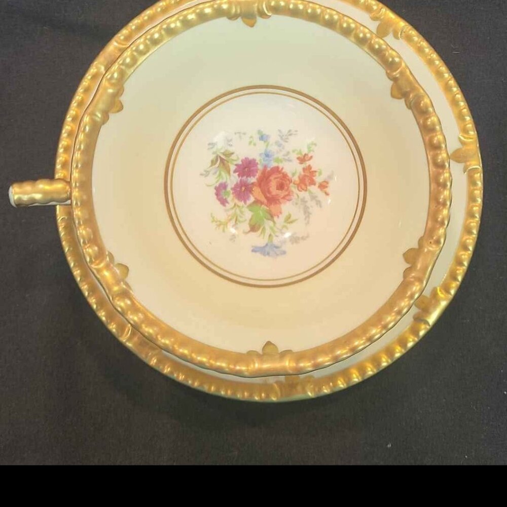 Queen Elizabeth Paragon by appointment Tea Set